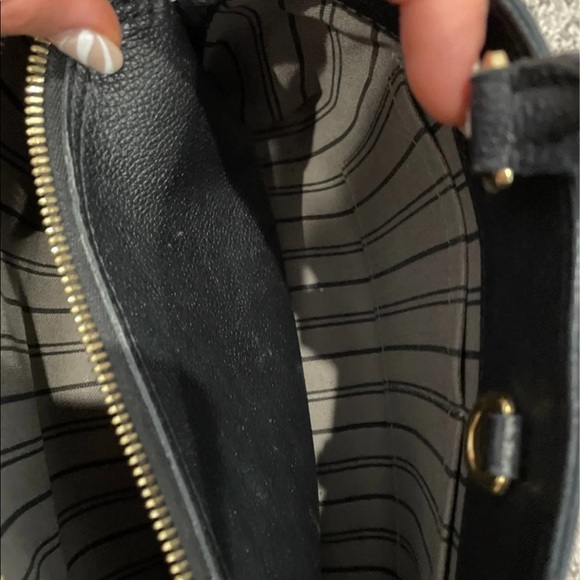 Louis Vuitton Montaigne BB Crossbody Handbag - Picture 11 of 13